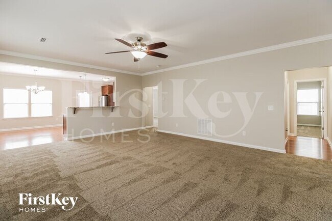 Foto del edificio - 323 Summergate Dr