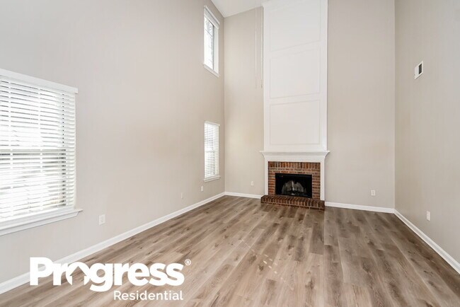 Building Photo - 3755 Jasmine Ln SW