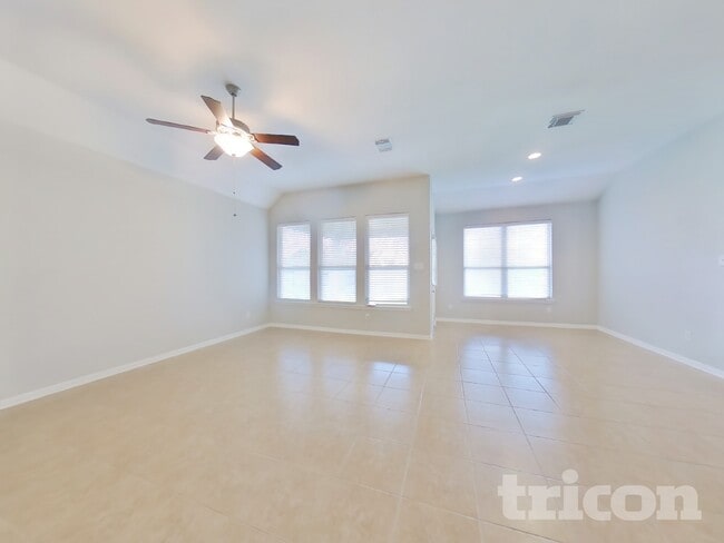 Building Photo - 410 Heatherton Hill Dr