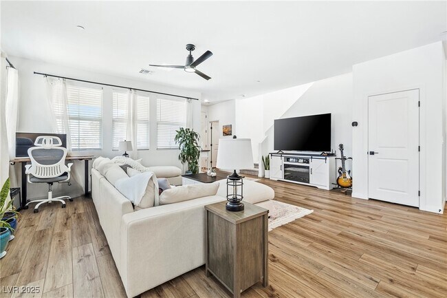 Foto del edificio - 2734 Fantoni St
