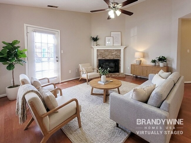 Building Photo - 460 Polk Manor Dr