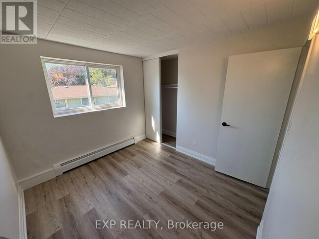 Photo du bâtiment - 6287-6287 O'Neil St