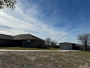 Building Photo - 210 Davis St