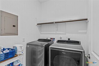 Building Photo - 2920 Calandra Lark