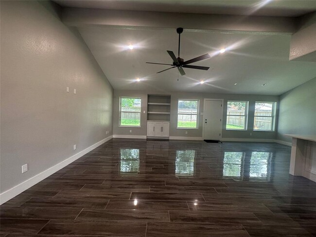 Foto del edificio - 9823 Sagebud Ln