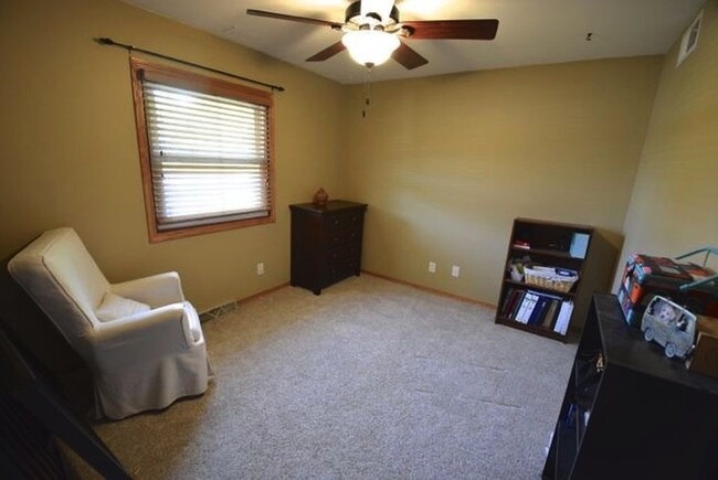 Main level bedroom - W331N4488 Emley Dr