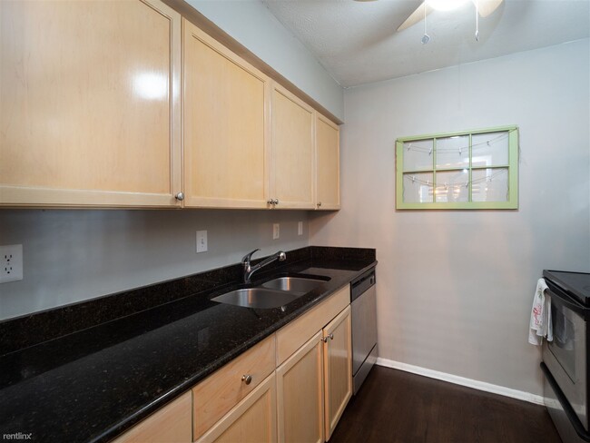 Foto del edificio - 2 br, 2 bath Condo - 1150 Collier Road Nor...