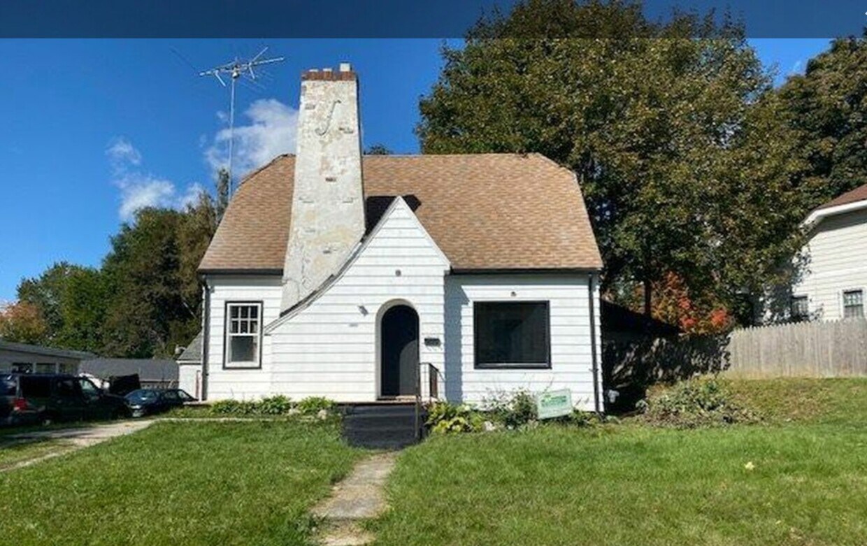 507 Marquette St, Flint, MI 48504 House for Rent in Flint, MI