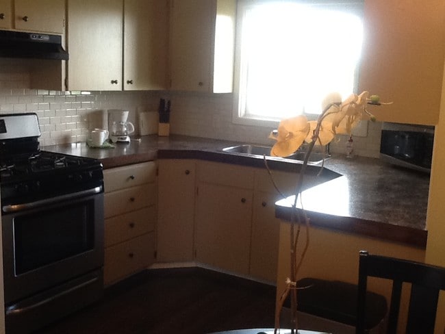 Foto del edificio - 1000 10th Ave NW