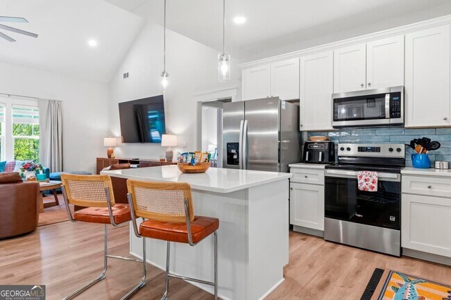 Building Photo - 183 Crooked Creek Dr