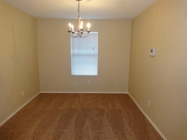 Foto del edificio - 1120 Boxwood Dr