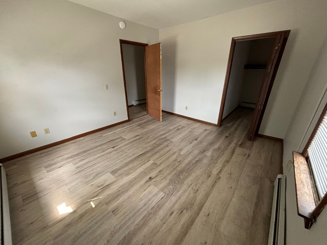 Foto principal - 13 Greenbush St