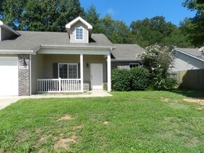 Building Photo - 24344 Tanglewood Rd