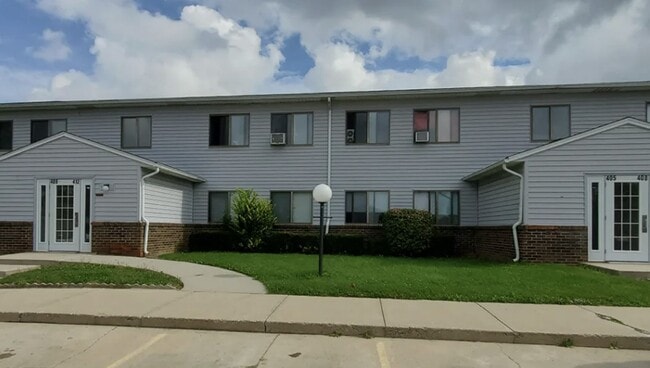 Building Photo - 307 Oxford Dr