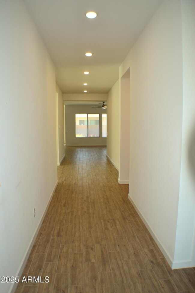 Foto del edificio - 22621 E Lords Wy