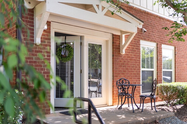 Building Photo - The Woodlands of Charlottesville
