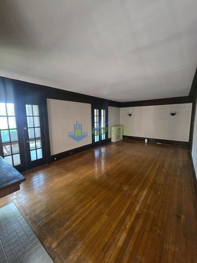 Foto del edificio - 6938 Meade St