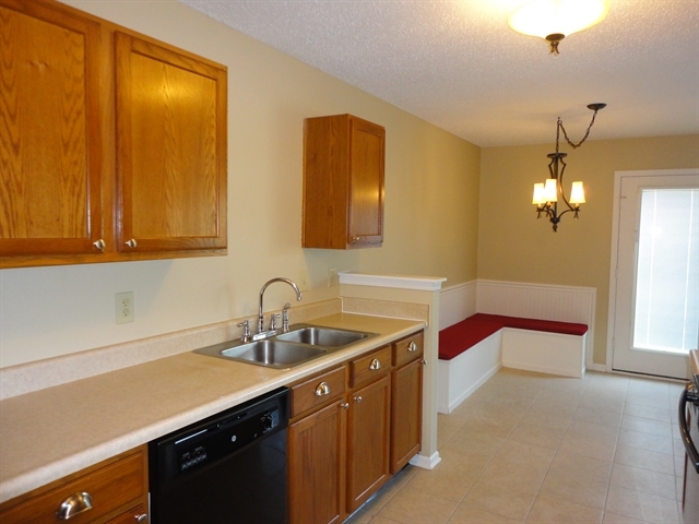 Building Photo - 2411 Collins Way