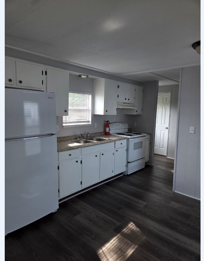 Foto del edificio - 2 Bedroom 1 Bath Mobile Home