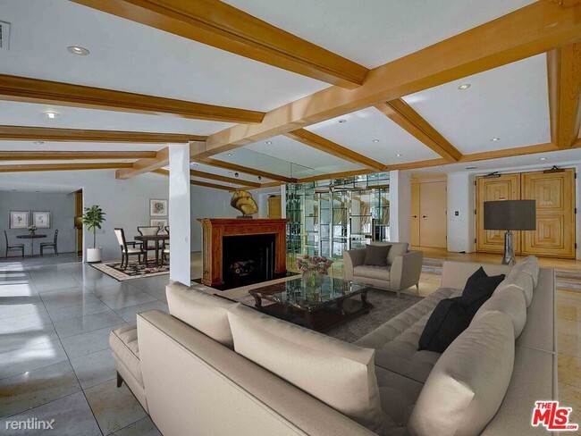 Building Photo - 3 br, 4 bath Condo - 2186 Century Woods Wa...