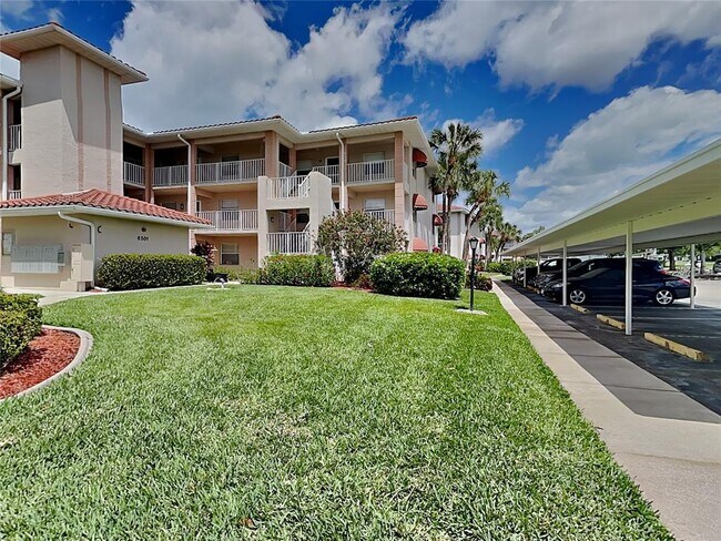 Foto del edificio - 6501 Stone River Rd