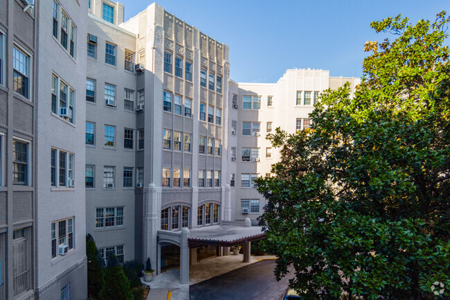 Building Photo - Woodley Park Towers