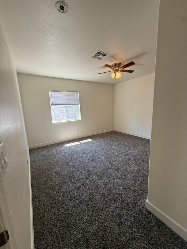 Building Photo - 2828 E Chipman Rd