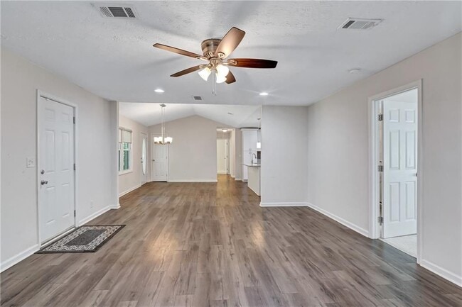 Building Photo - 5772 Lilburn Stone Mountain Rd