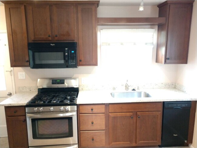 Building Photo - North La Mesa 3 Bedroom 1 Bath for Rent