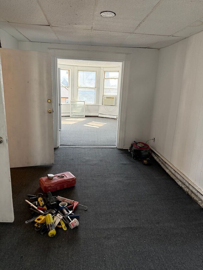 Building Photo - 674 Mt Prospect Ave