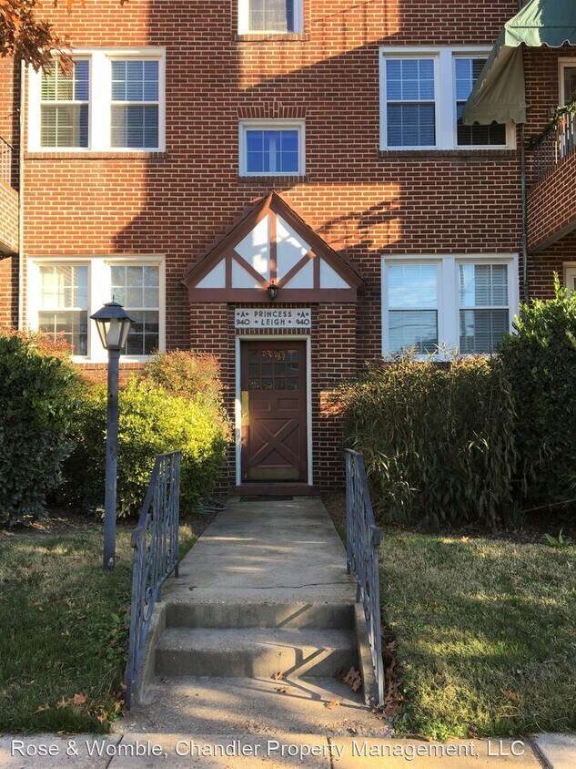 Primary Photo - 940 W Princess Anne Rd