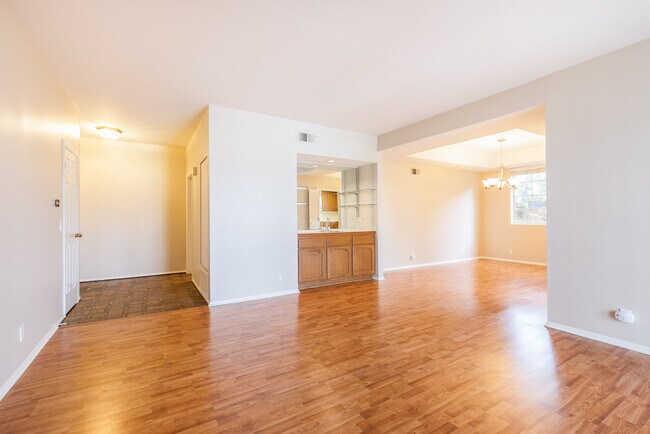 Foto del edificio - 1433 Barry Ave