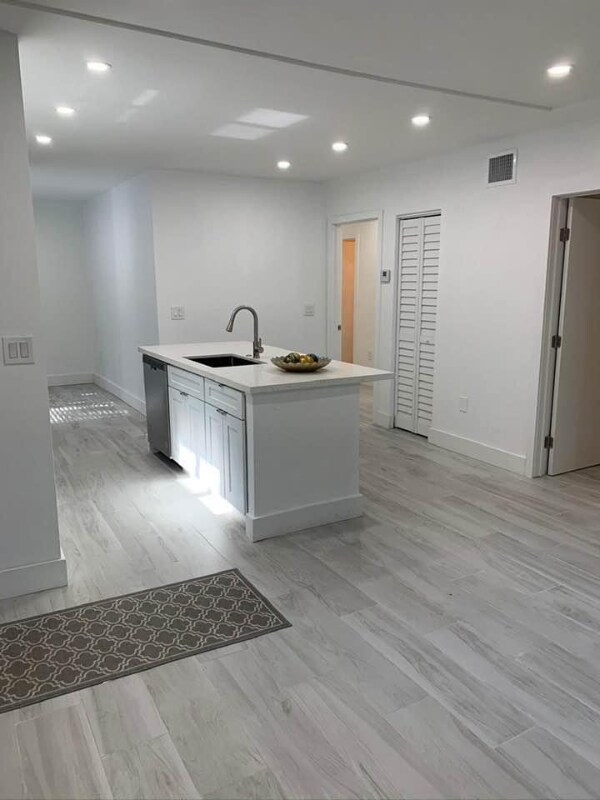 Building Photo - 2340 SW 16th Ave