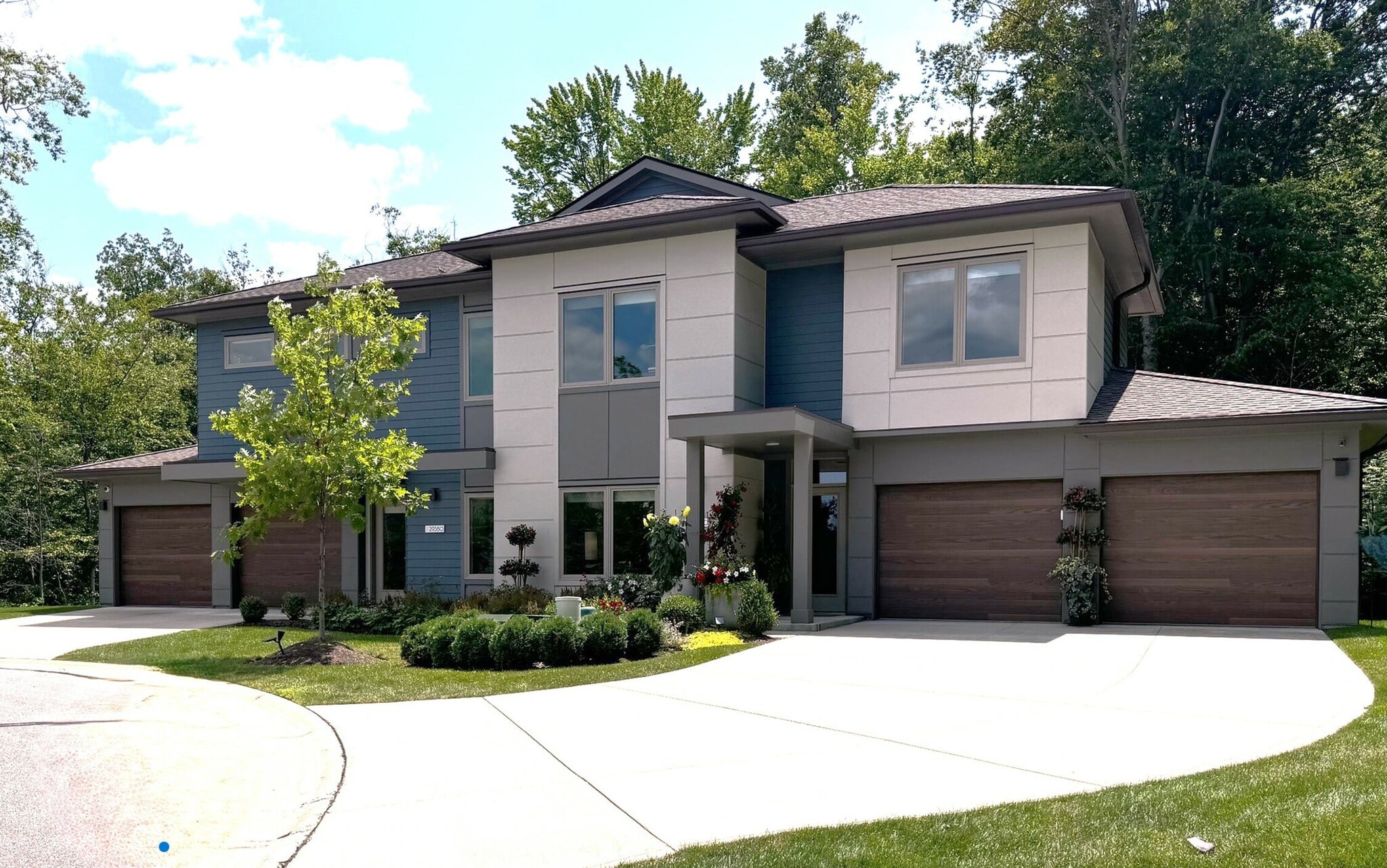 Luxe at Pepper Pike – photo 1 of 79