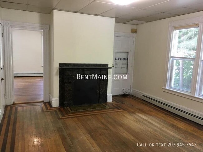 Foto del edificio - 36 Third St Apt.