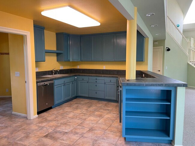 Foto del edificio - Amazing Garden Hwy Riverfront Home for Rent