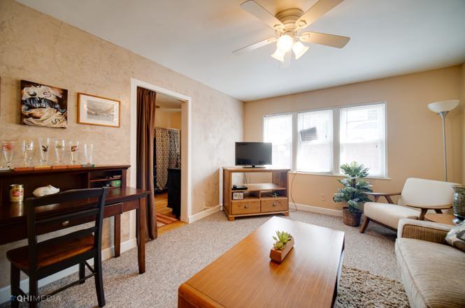 Foto principal - 2242 W 24th St