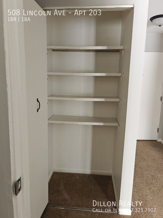 Building Photo - 508 Lincoln Ave