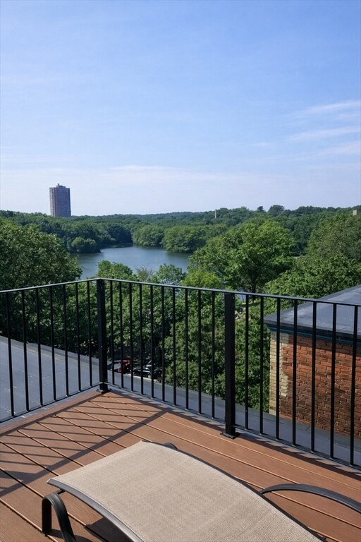 Foto del edificio - 10 Jamaicaway