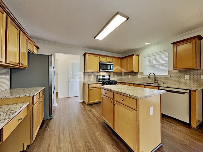 Building Photo - 872 Holly Meadow Dr