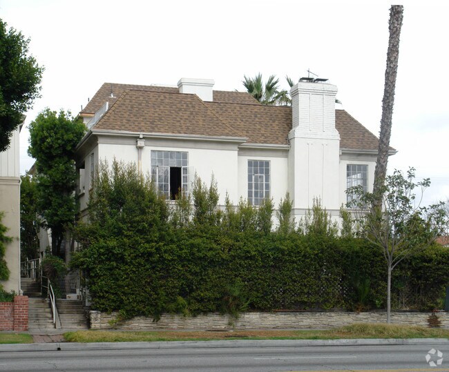Building Photo - 355 S McCarty Dr