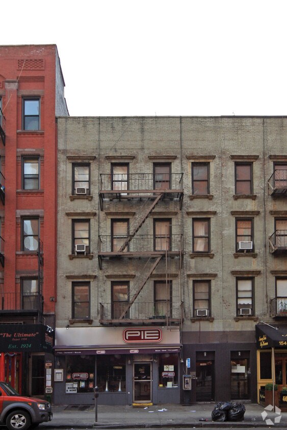 Foto del edificio - 1542 Second Ave