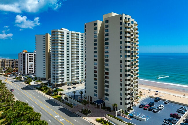 Oceans Seven Condominium