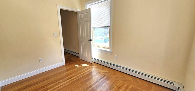 Building Photo - 416 Pearl St