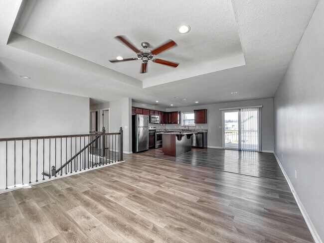 Foto del edificio - Spacious 3BR Home in Raymore, MO | Garage & Pet-Friendly