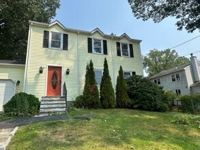Building Photo - 14 Normandy Dr