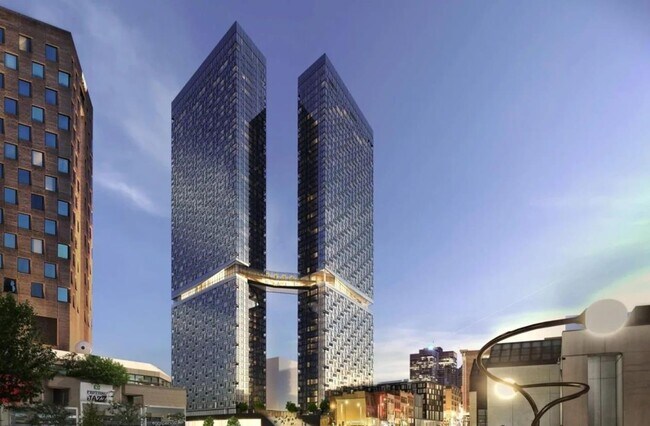 Maestria tours, Quartier des Spectacles - 1245 Rue De Bleury