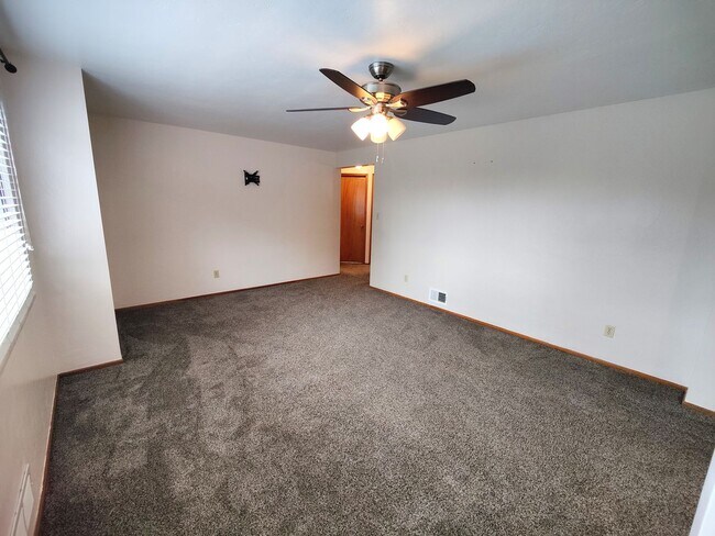 Foto del edificio - *Updated & Charming 2BD/2BA Single Family ...