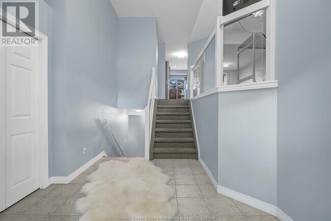 Building Photo - 938 Imperial Crescent