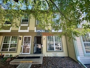 Building Photo - 1743 S Blackhawk Way